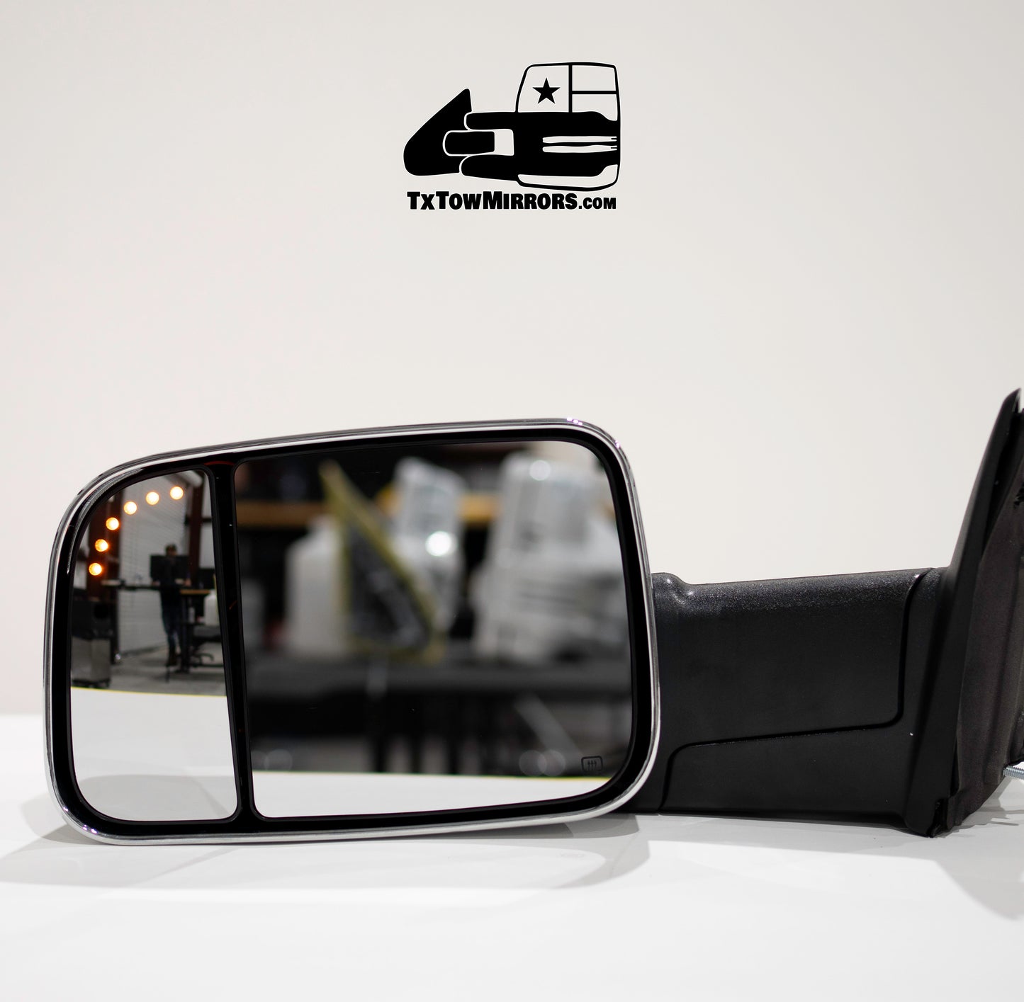 09-18 Ram Chrome Tow Mirrors w/ Switchbacks