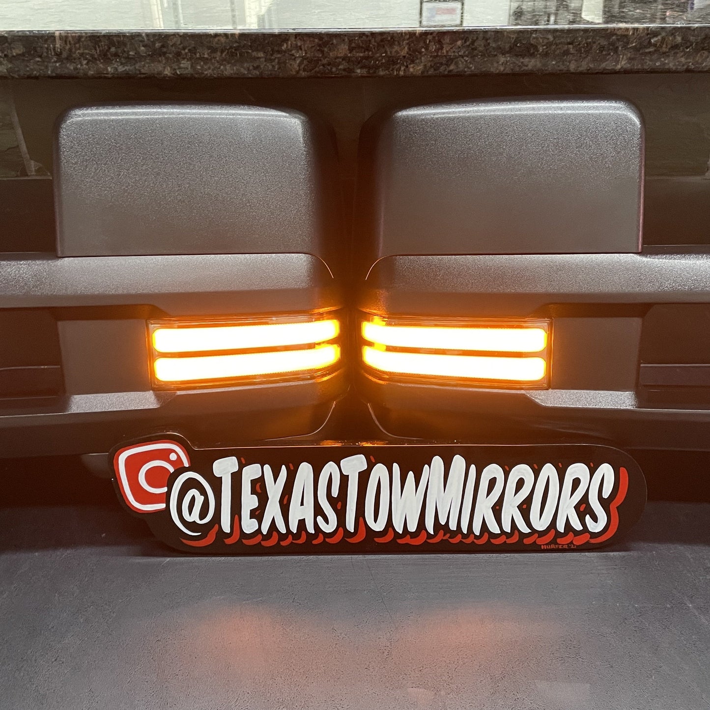 03-06 Tow Mirrors w/ amber lights