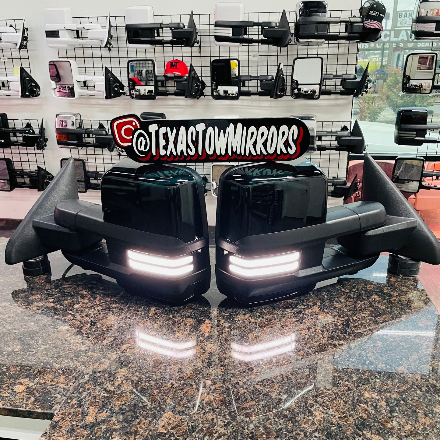 09-18 Ram GM Style Tow Mirrors W/ Gloss black Caps / Switchbacks